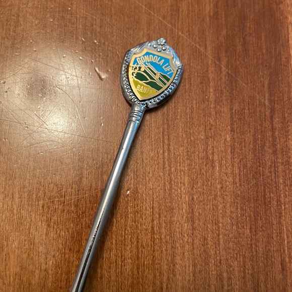 Souvenir spoons from Alberta - Picture 6 of 7